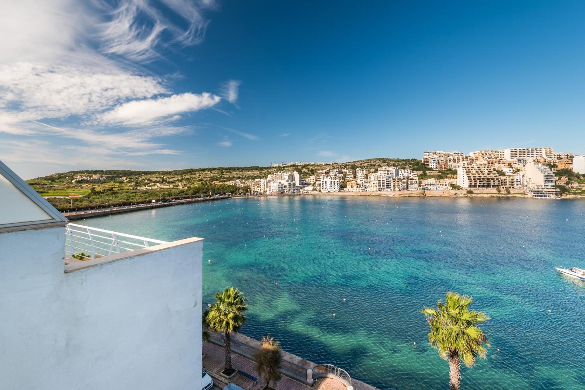 Blue Harbour 2 Bedroom Seafront Apartments With Stunning Seaviews - By Getawaysmalta St. Paul's Bay Esterno foto