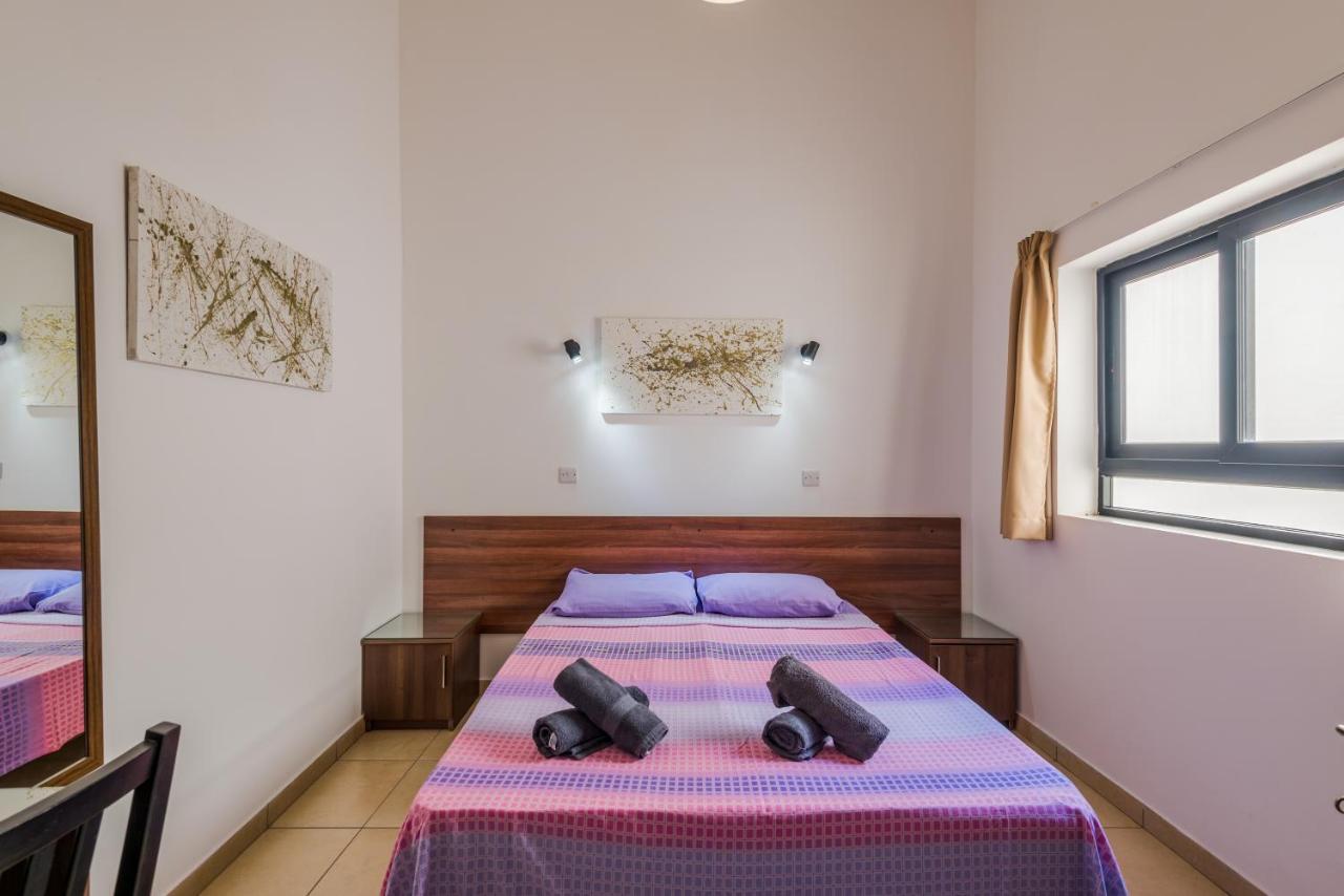 Blue Harbour 2 Bedroom Seafront Apartments With Stunning Seaviews - By Getawaysmalta St. Paul's Bay Esterno foto